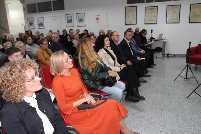 Književna večer u spomen na akademika Ivana Goluba